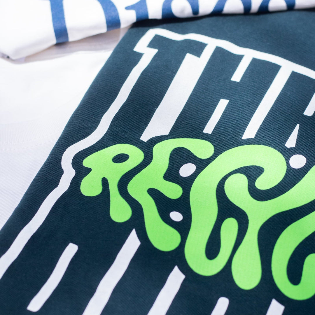 throw recycled disc golf discs sustainable shirt closeup